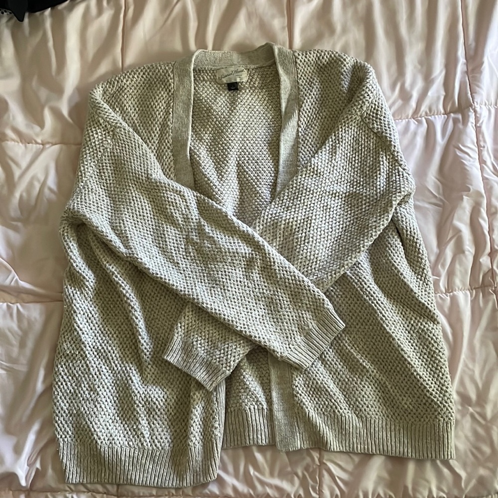Universal thread cardigan